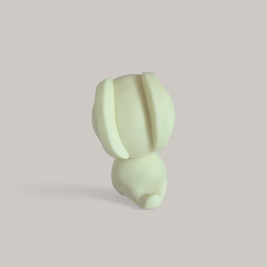 Statuetta decorativa 071 di El Muñequero Art in resina color crema dal design minimalista e moderno